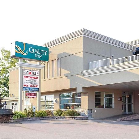 Quality Inn Mont-Laurier Bagian luar foto